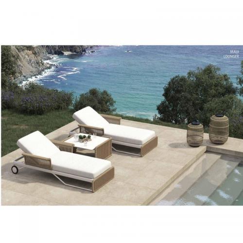 Lounger 3